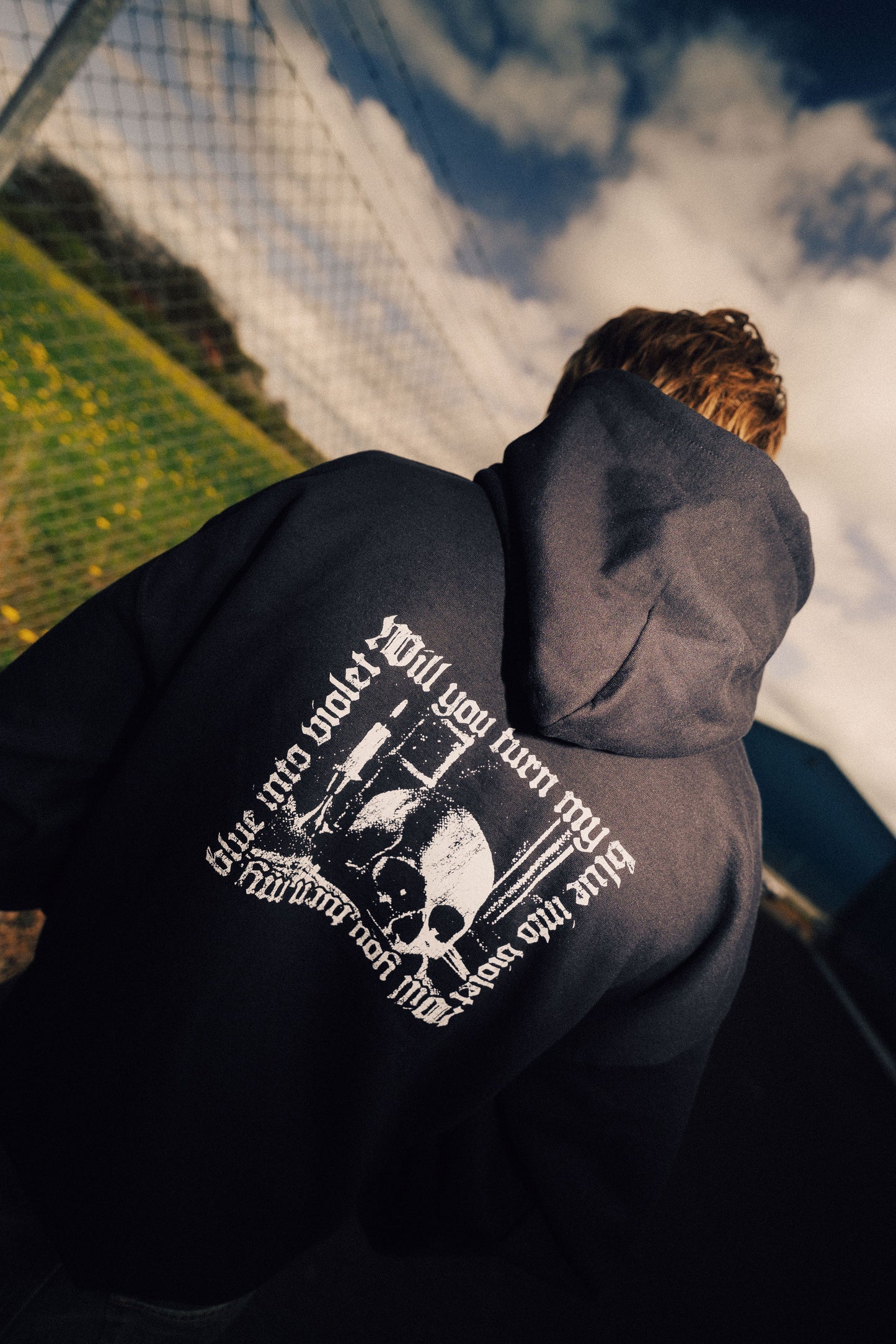 METAL LOGO HOODIE